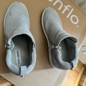 Steve Madden Shoes size 9